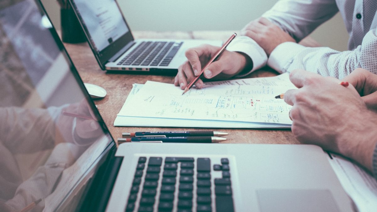 Hero image for Australian Builder Licensing Explained: A State-by-State Guide for Homeowners